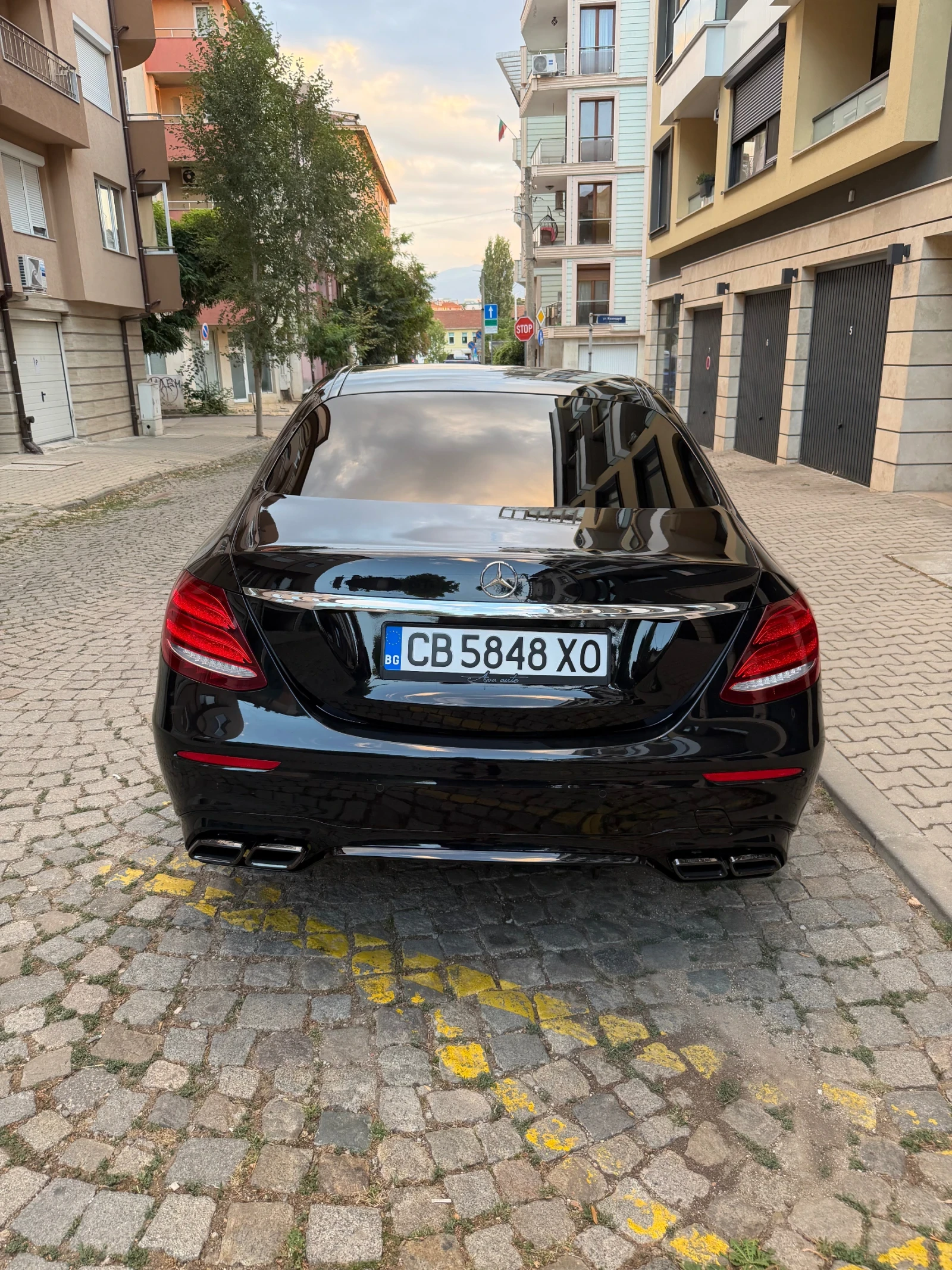 Mercedes-Benz E 220 D, снимка 6 - Автомобили и джипове - 55905019