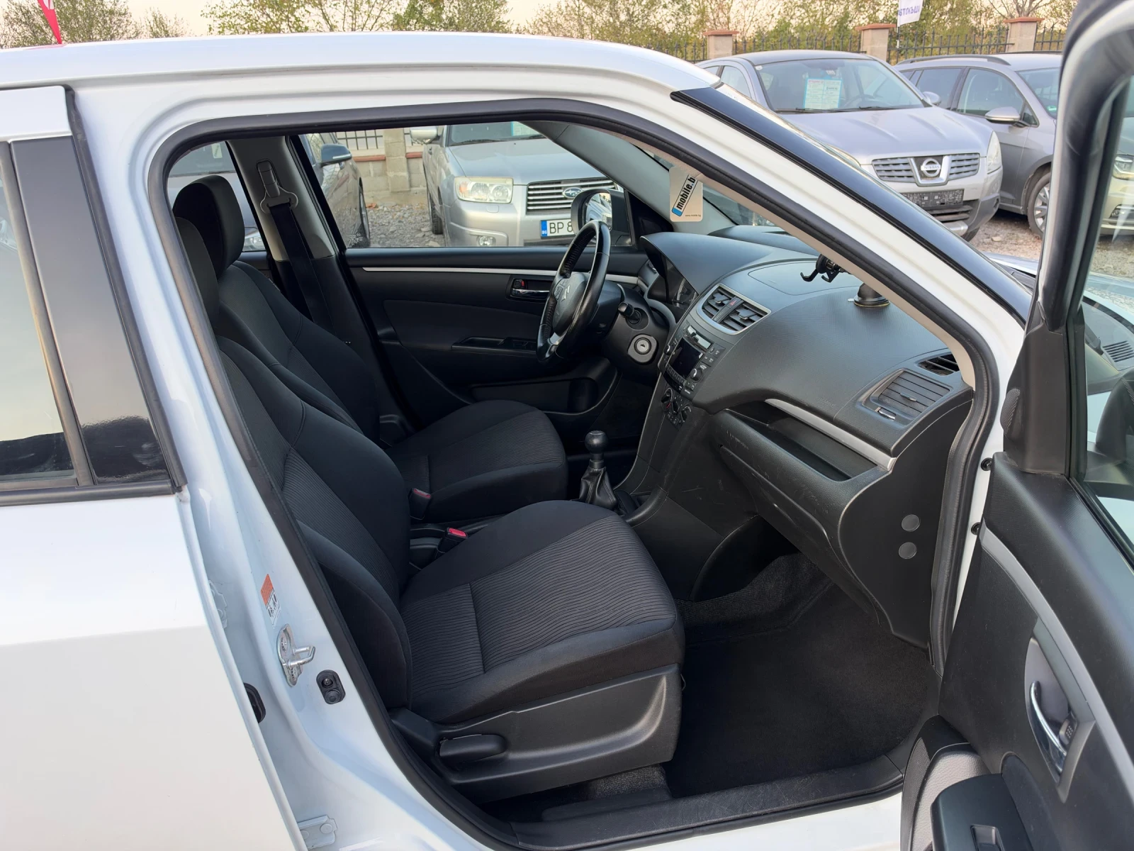 Suzuki Swift 1.2 I 4x4 ЕВРО 5 , снимка 13 - Автомобили и джипове - 56133018