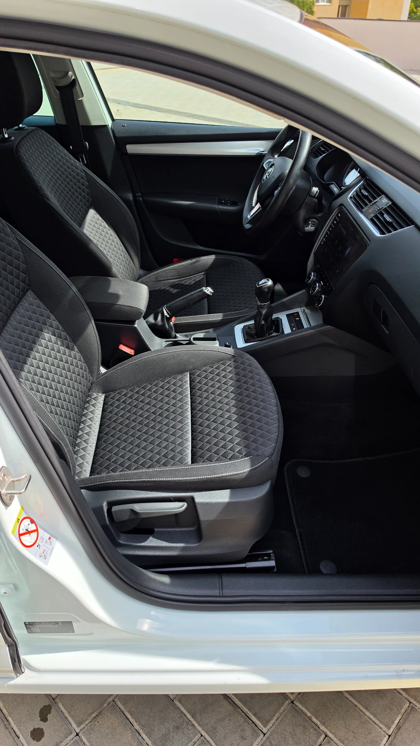 Skoda Octavia 2.0 TDI, снимка 11 - Автомобили и джипове - 56223533