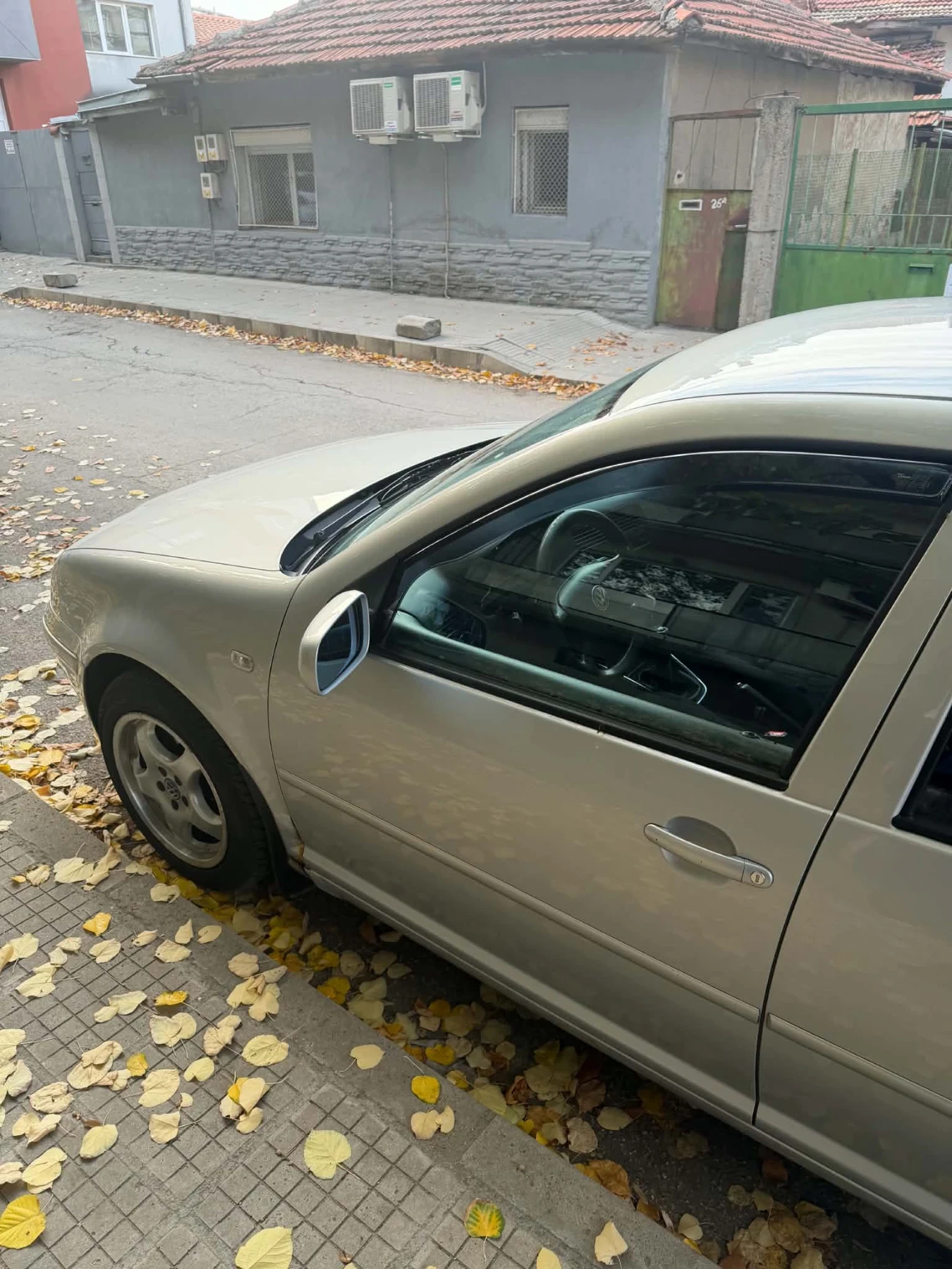VW Bora 1.9tdi, снимка 10 - Автомобили и джипове - 56726362