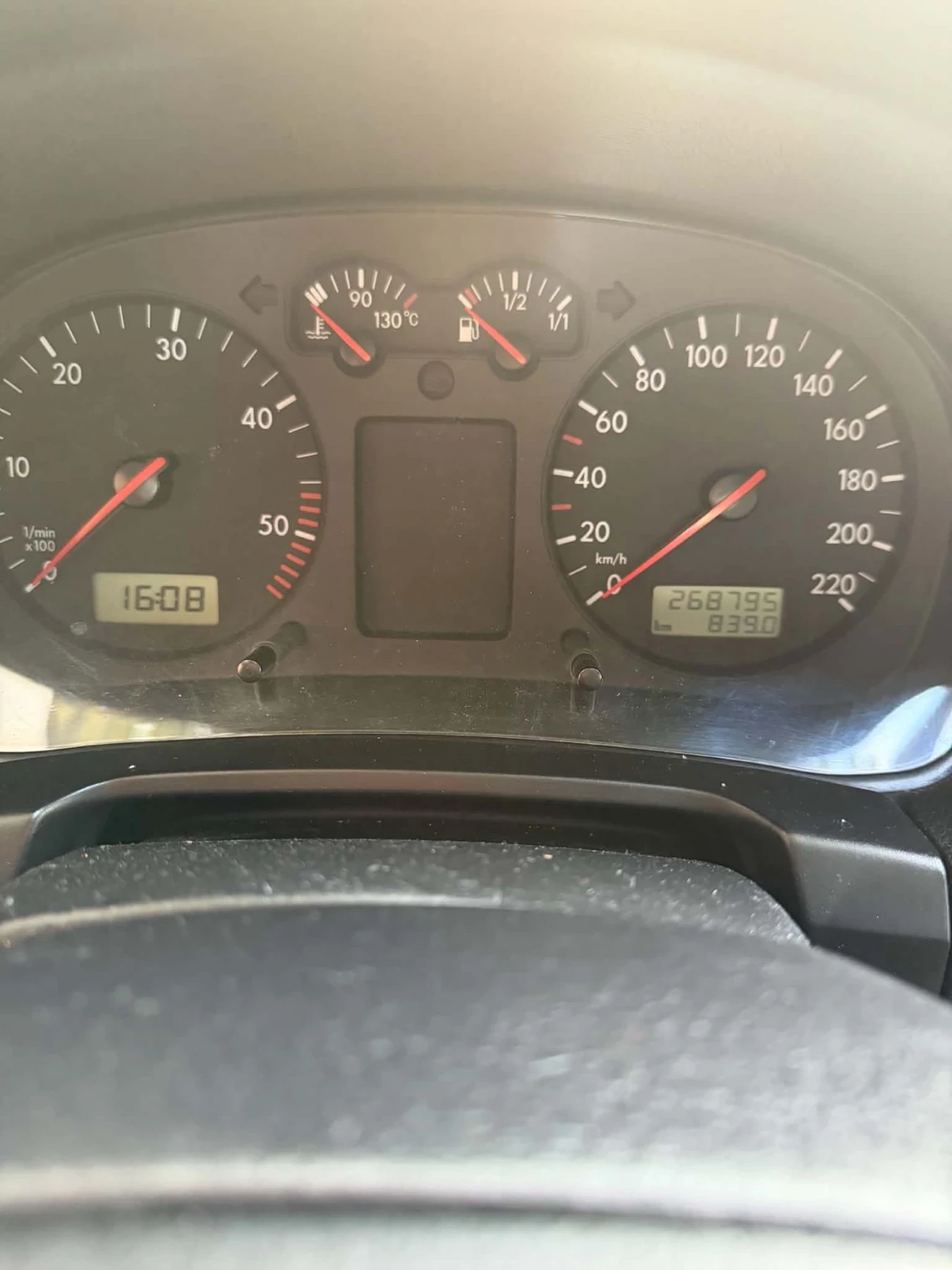 VW Bora 1.9tdi, снимка 6 - Автомобили и джипове - 56726362