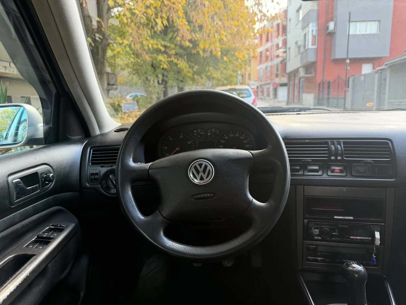 VW Bora 1.9tdi, снимка 3 - Автомобили и джипове - 56726362