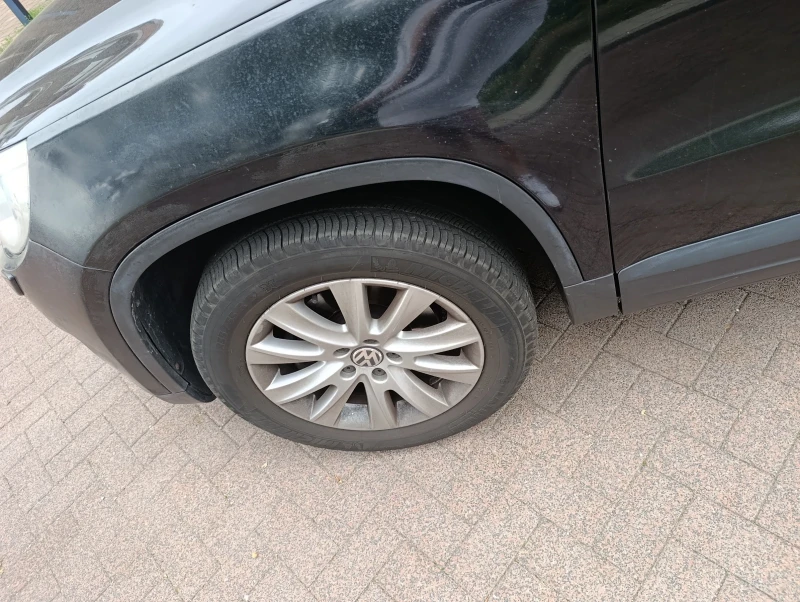 VW Tiguan, снимка 6 - Автомобили и джипове - 51551688