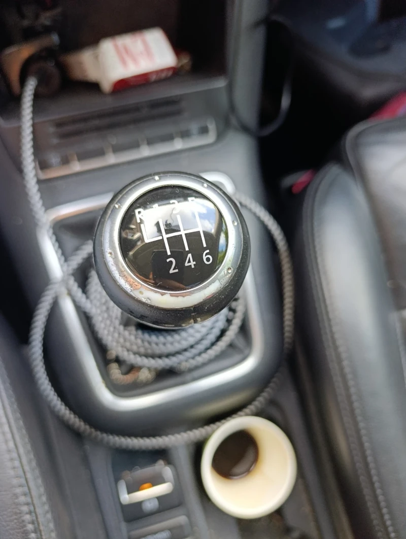 VW Tiguan, снимка 8 - Автомобили и джипове - 51551688