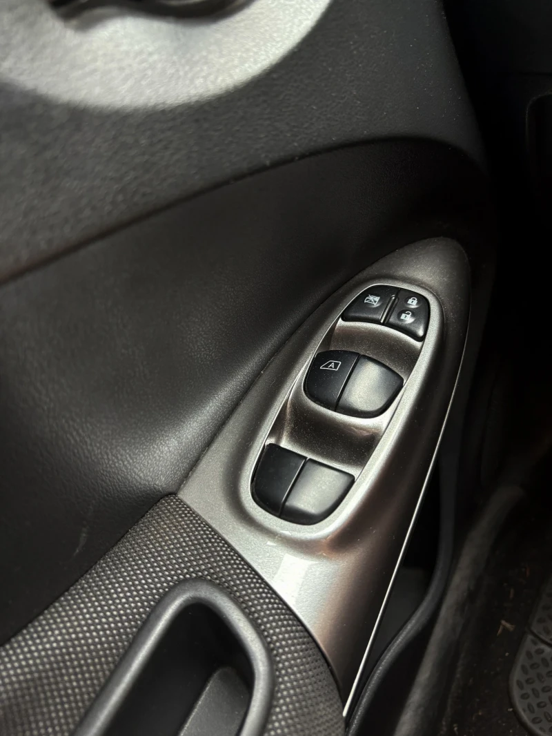 Nissan Juke, снимка 4 - Автомобили и джипове - 52597948