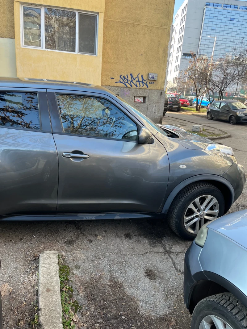 Nissan Juke, снимка 14 - Автомобили и джипове - 52597948