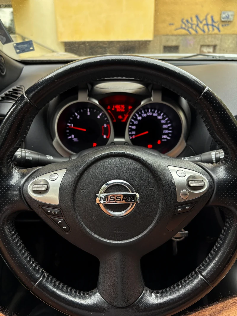 Nissan Juke, снимка 10 - Автомобили и джипове - 52597948