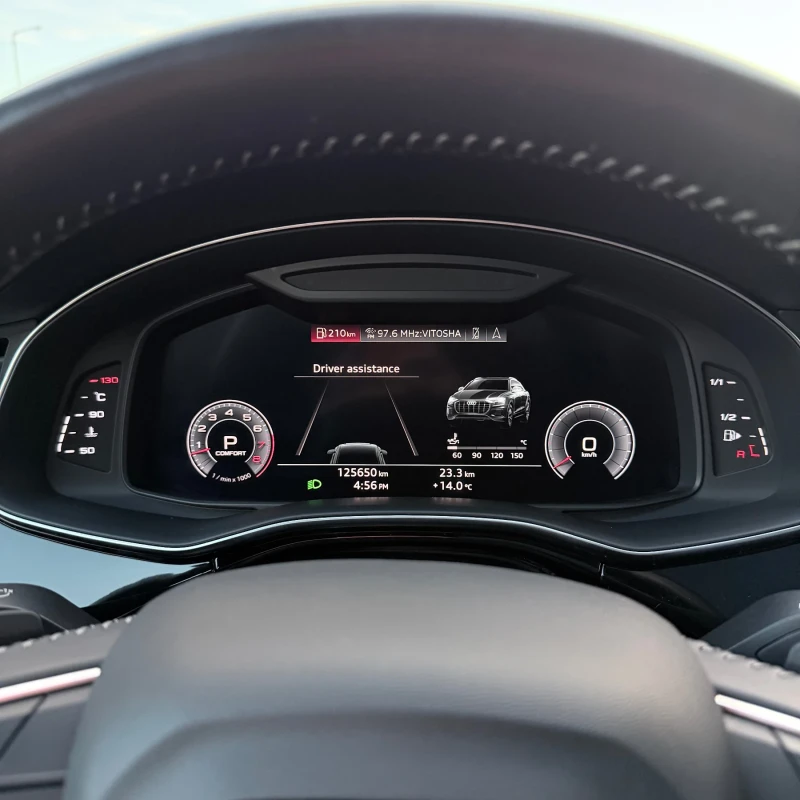 Audi Q8 55TFSI Вакуум * B&O* Обдухване* Pano* 360 Каско , снимка 12 - Автомобили и джипове - 52484674