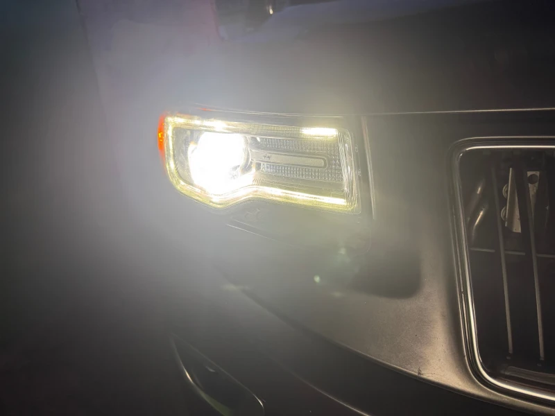 Jeep Grand cherokee, снимка 17 - Автомобили и джипове - 52552287