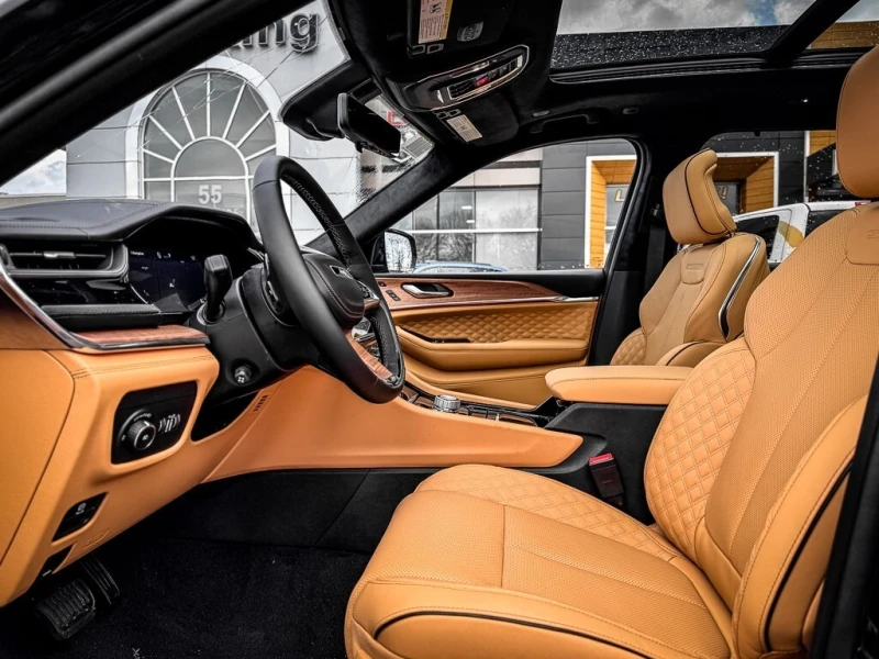 Jeep Cherokee Cherokee Summit С РЕГИСТРАЦИЯ & АВТОКРЕДИТ, снимка 3 - Автомобили и джипове - 53415702