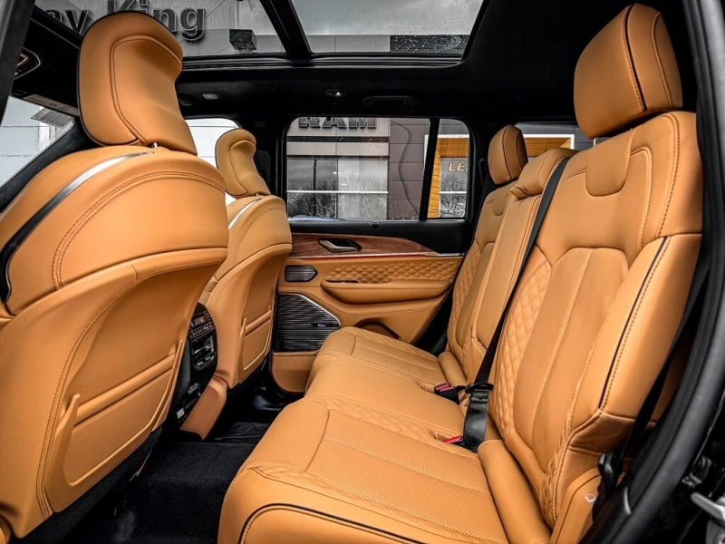 Jeep Cherokee Cherokee Summit С РЕГИСТРАЦИЯ & АВТОКРЕДИТ, снимка 5 - Автомобили и джипове - 53415702