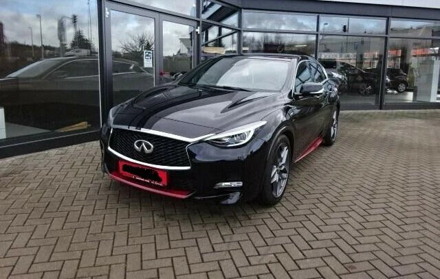 Infiniti Q30 2.2d AWD Sport, снимка 1 - Автомобили и джипове - 26043978