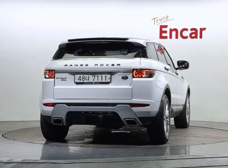 Land Rover Range Rover Evoque 2.2 Prestige - изображение 4