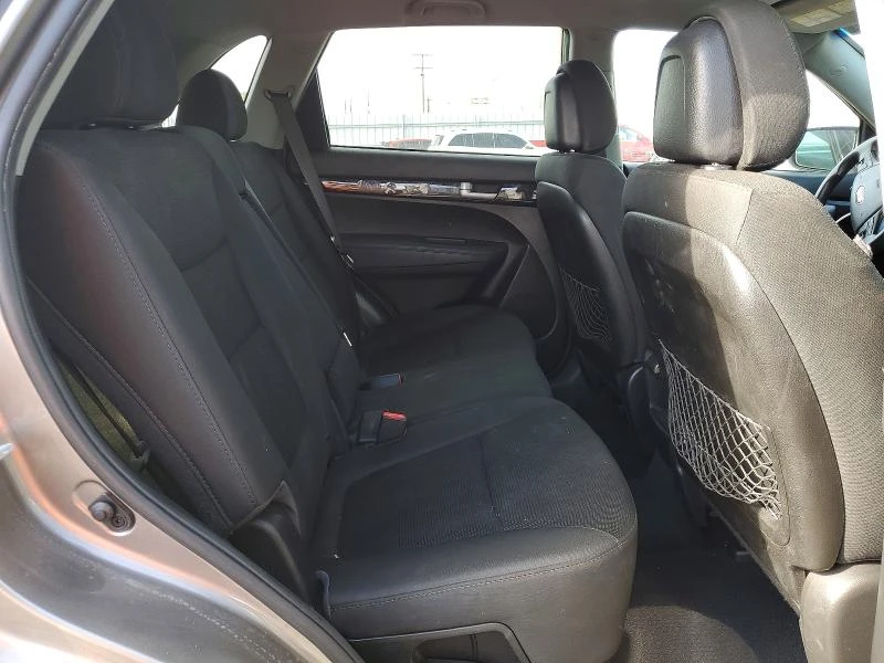 Kia Sorento 2.4L 4 FRONT WHEEL DRIVE | Mobile.bg � ����������� 11