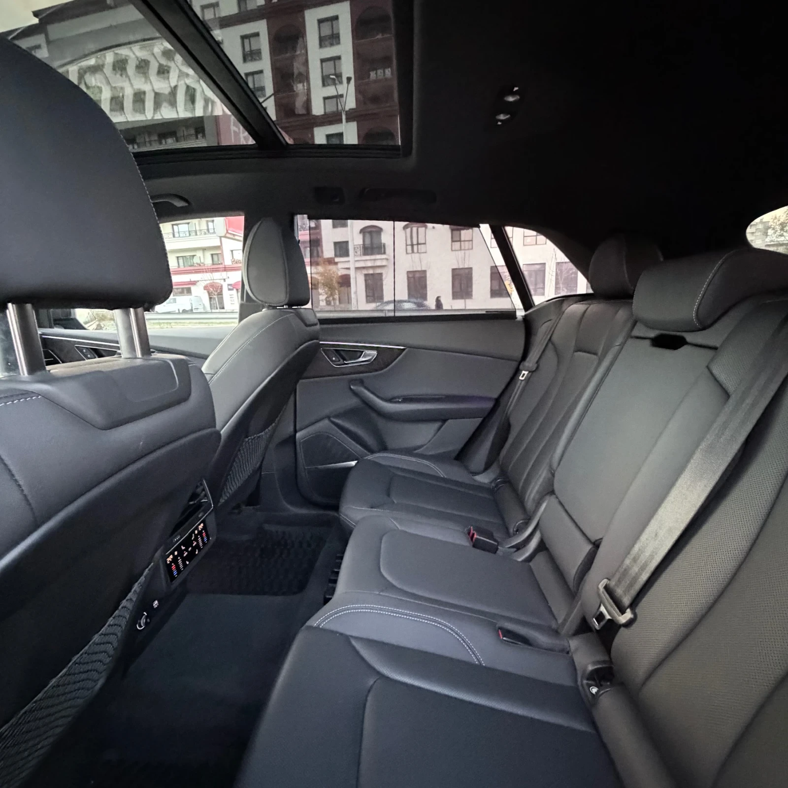 Audi Q8 55TFSI  * B&O* * Pano* 360   | Mobile.bg   10