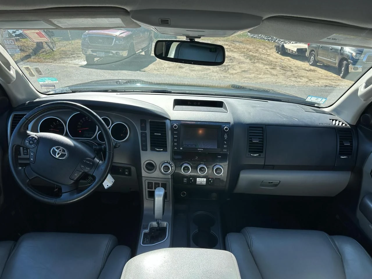 Toyota Sequoia | Mobile.bg   6