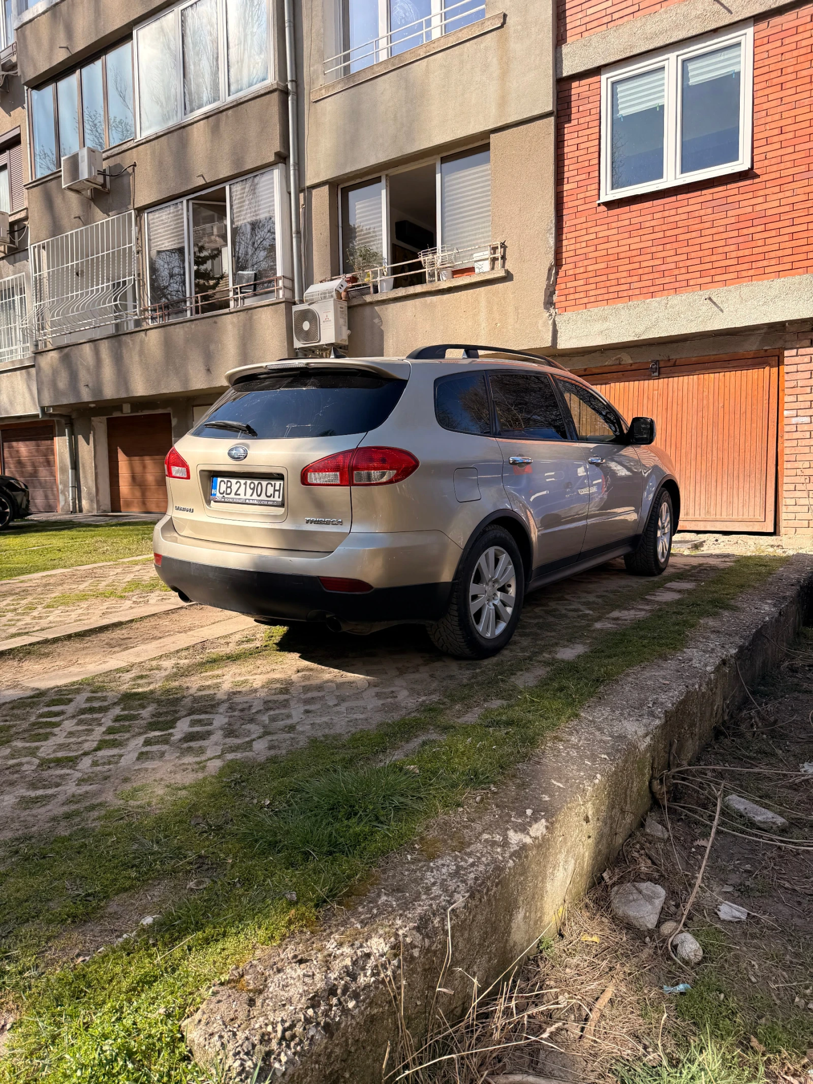 Subaru B10 Tribeka, снимка 5 - Автомобили и джипове - 53829344