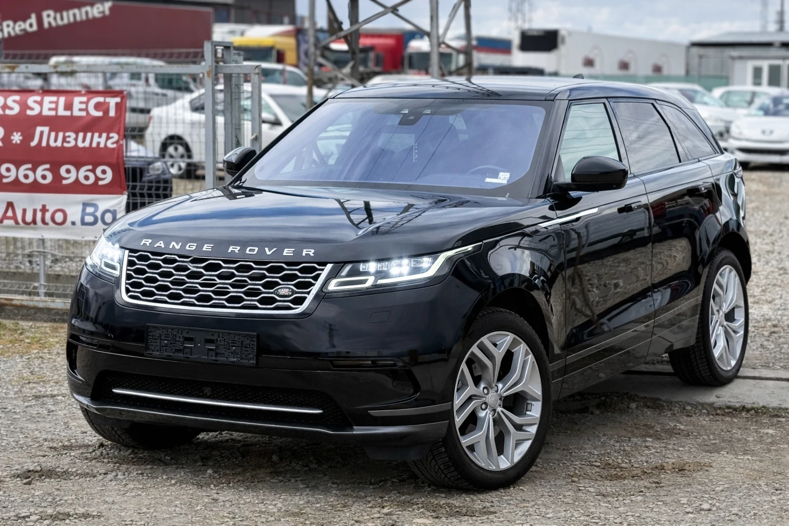 Land Rover Range Rover Velar 2.0  NAVI CAM ЛИЗИНГ БАРТЕР, снимка 3 - Автомобили и джипове - 54010590