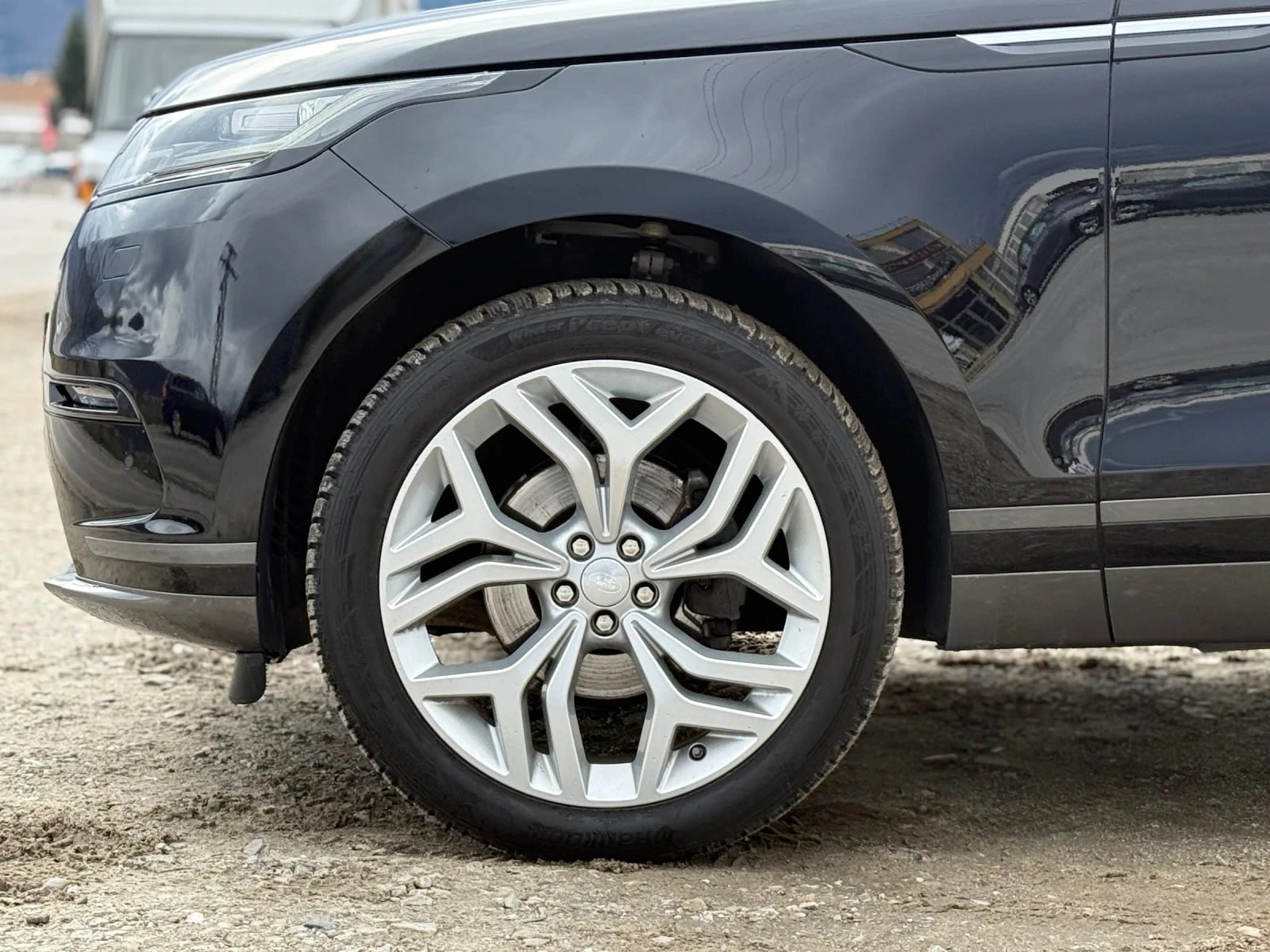 Land Rover Range Rover Velar 2.0  NAVI CAM ЛИЗИНГ БАРТЕР, снимка 7 - Автомобили и джипове - 54010590