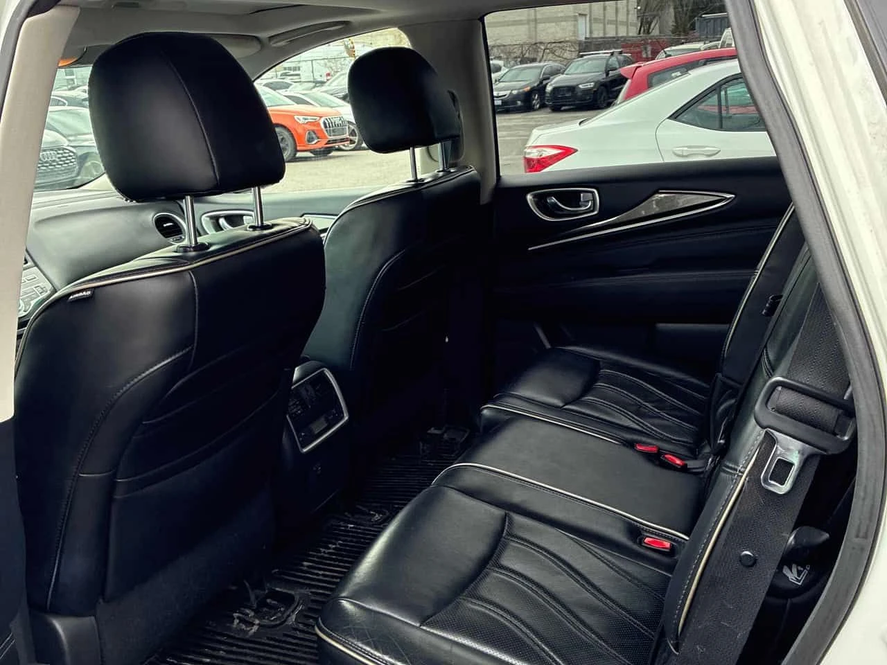 Infiniti QX60 * AWD 4dr * 2 КЛЮЧА* ПОДГРЕВ* PANO* , снимка 12 - Автомобили и джипове - 54481276