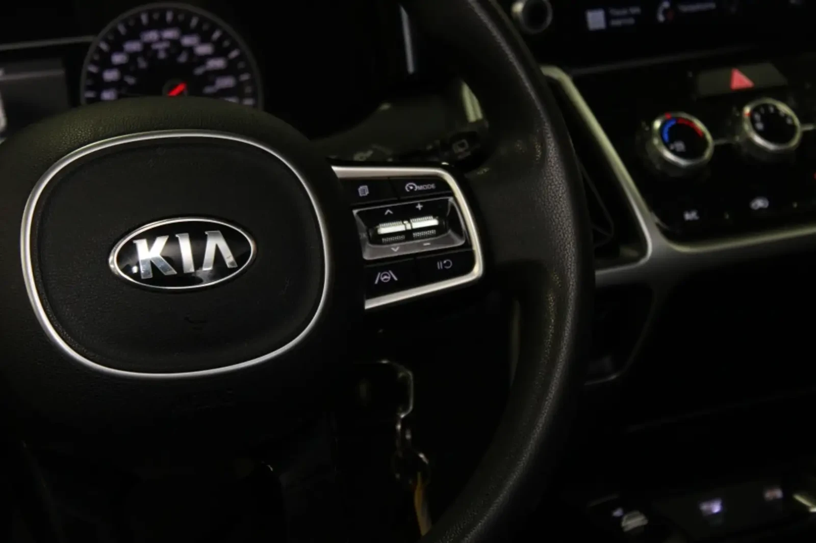 Kia Sorento LX Awd, снимка 13 - Автомобили и джипове - 54881419