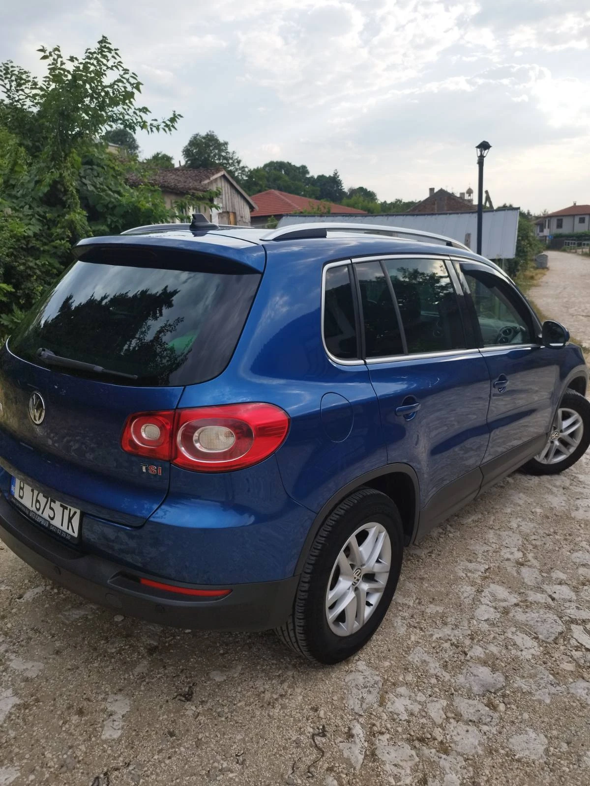 VW Tiguan Бензин   1.4 TSI , снимка 4 - Автомобили и джипове - 54893500