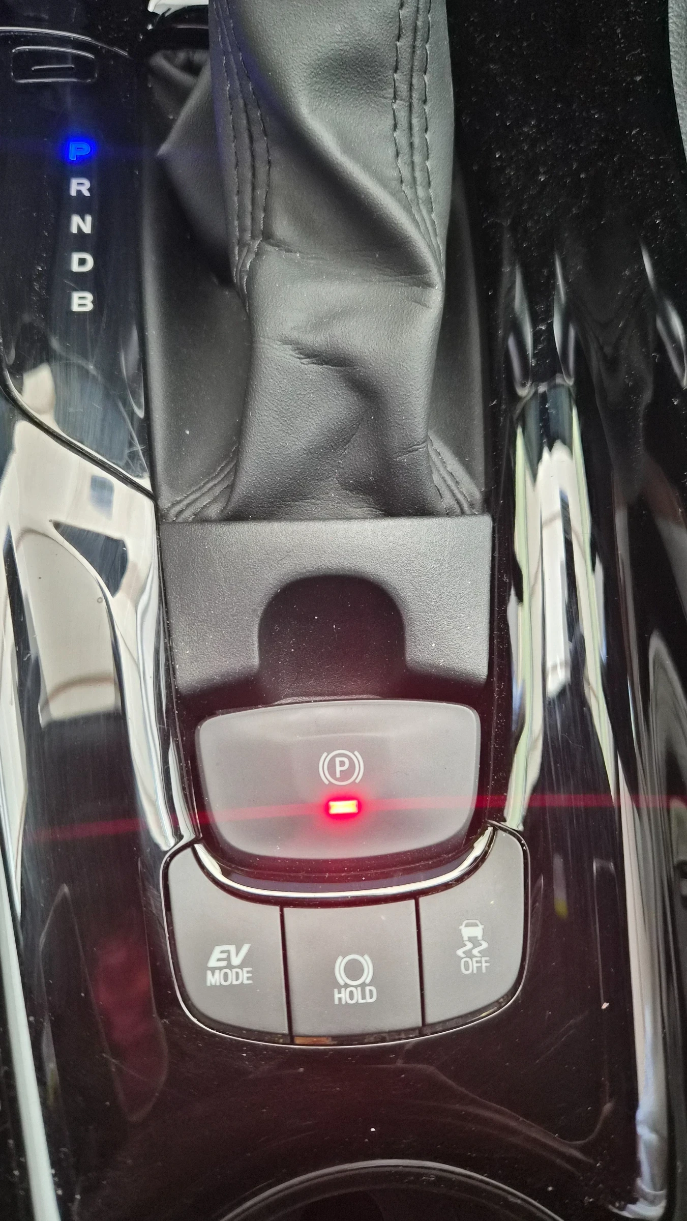 Toyota C-HR, снимка 11 - Автомобили и джипове - 55084660