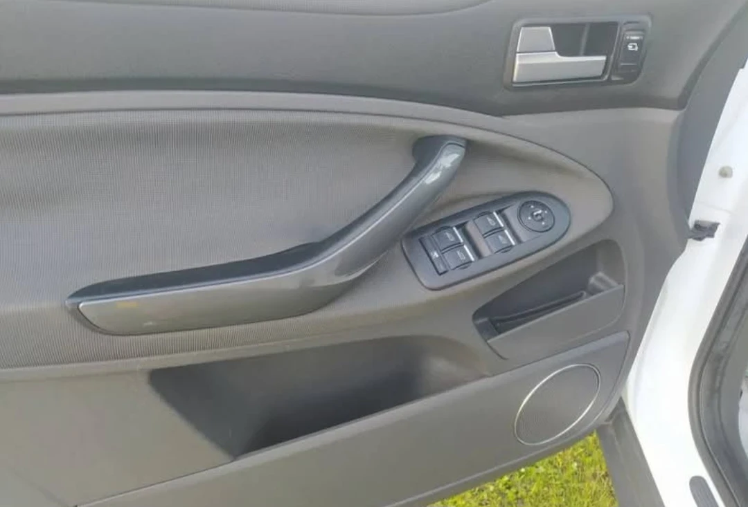 Ford Kuga, снимка 12 - Автомобили и джипове - 55137639