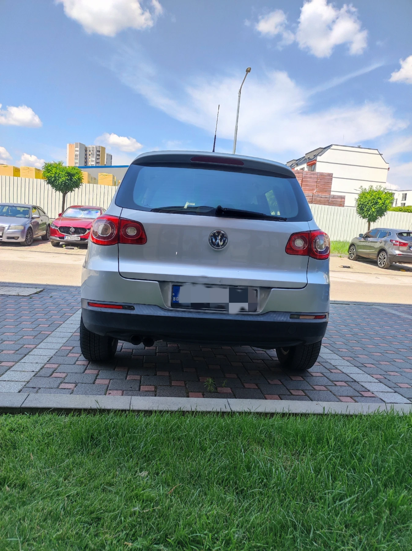 VW Tiguan 2.0tdi , снимка 4 - Автомобили и джипове - 55556879