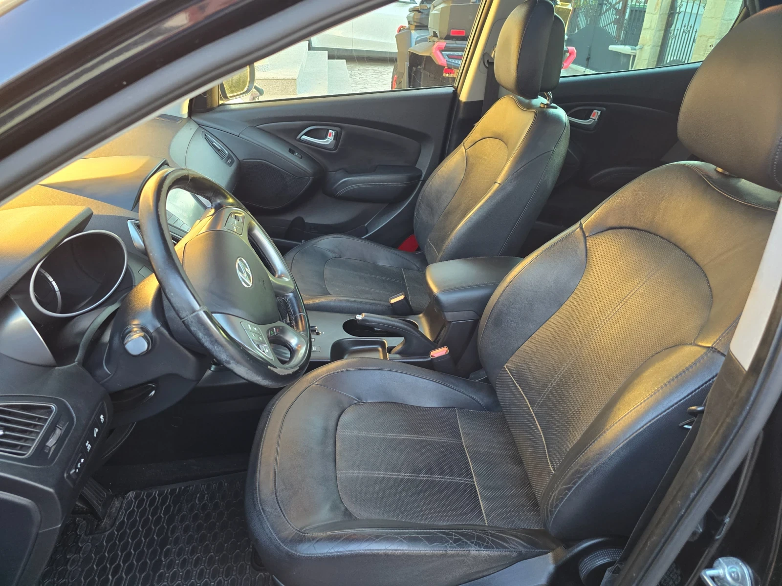 Hyundai IX35, снимка 10 - Автомобили и джипове - 56570014
