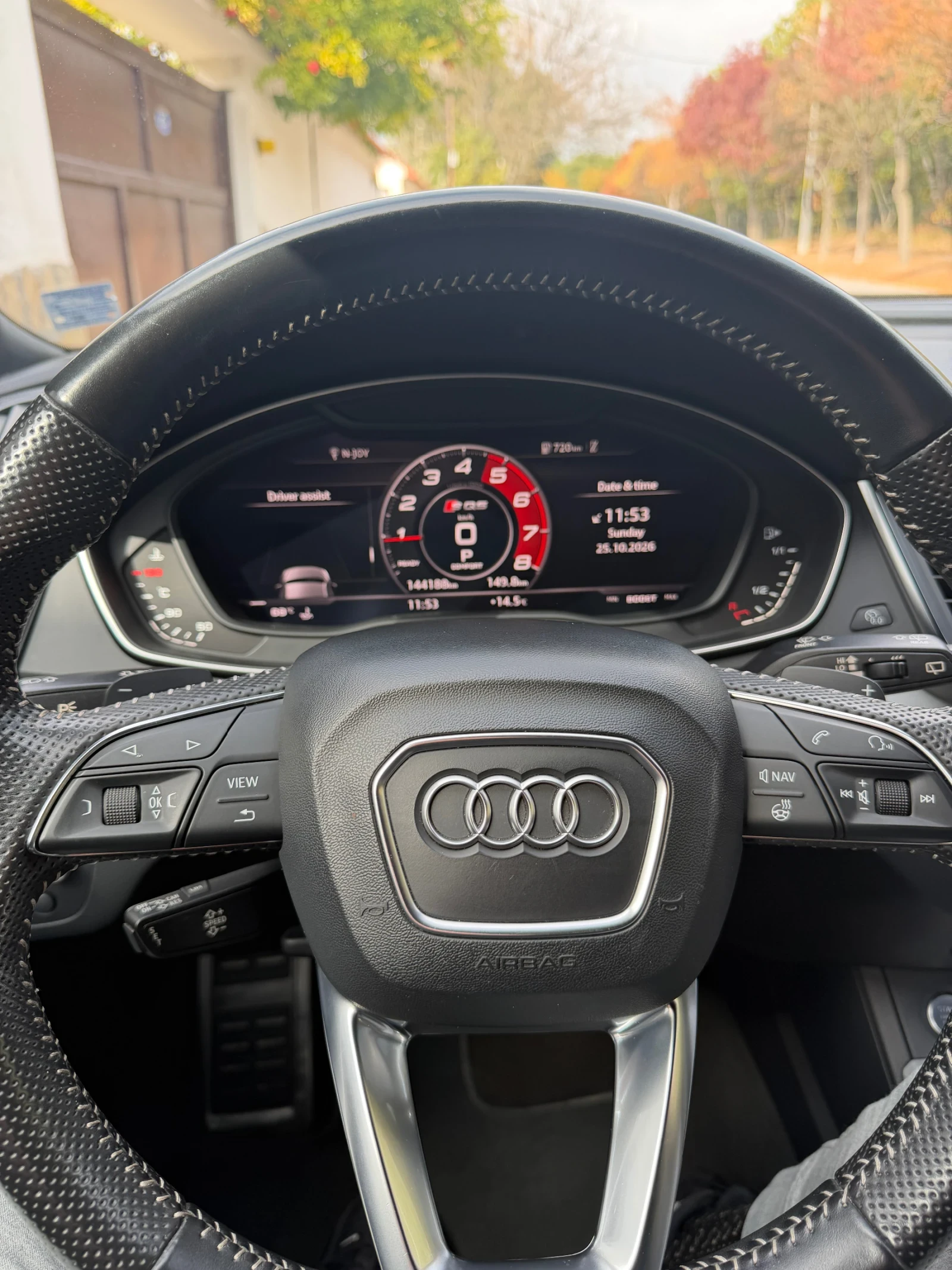 Audi Q5, снимка 9 - Автомобили и джипове - 56644372