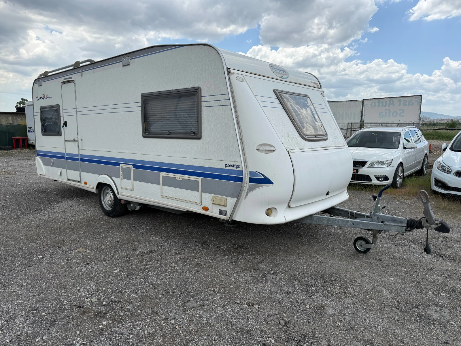 Каравана Hobby 540 PRESTIGE/ФОРСЕЛТ/ТЕНТА/МУВЪР/ШВЕЙЦАРИЯ/ТОП, снимка 6 - Каравани и кемпери - 54709202
