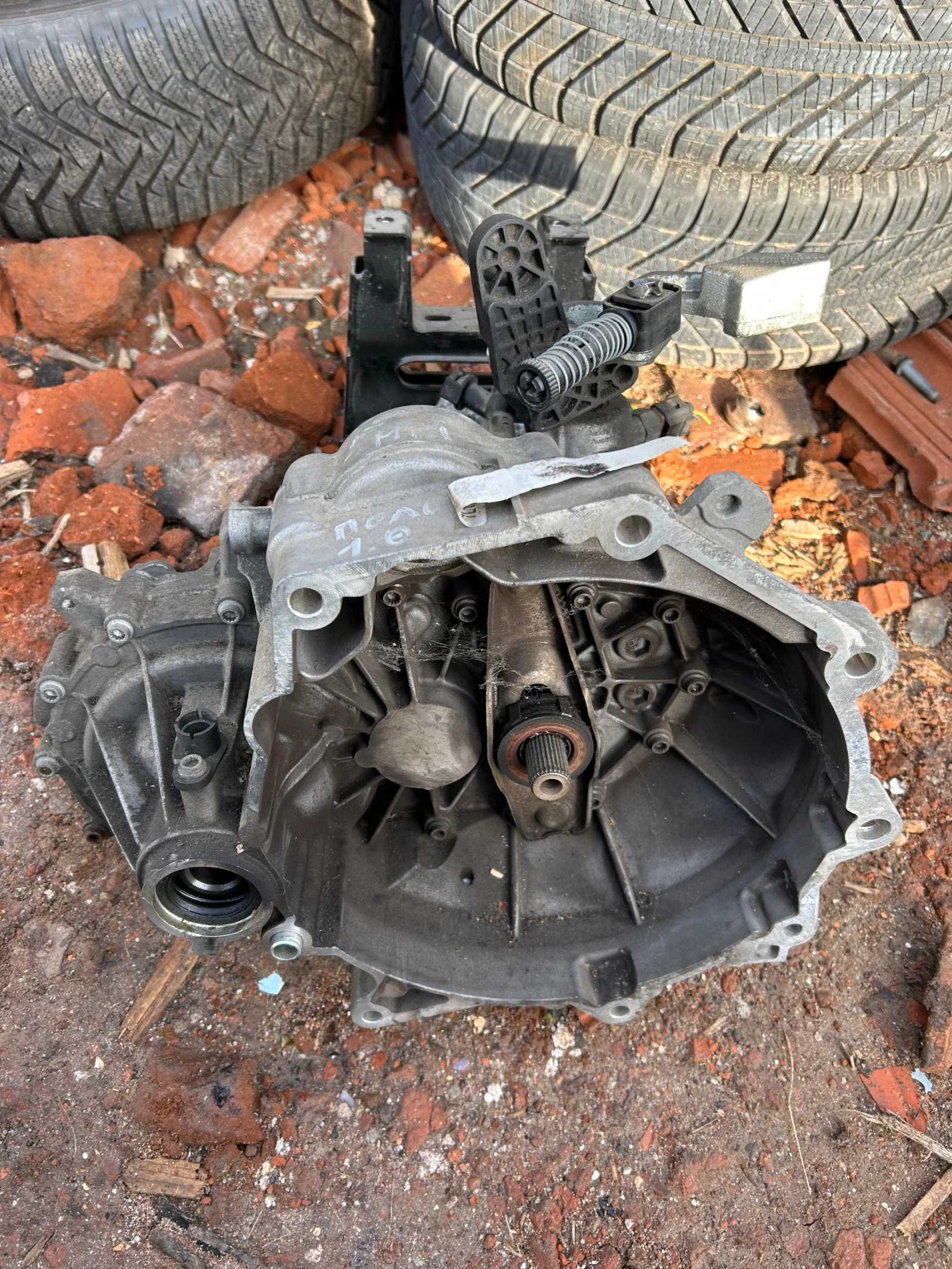       1.0 i | Mobile.bg   1