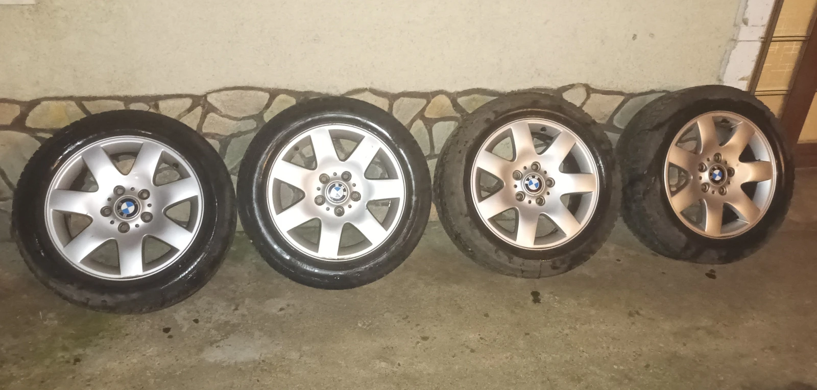 ���� � ������ 205/65R16 | Mobile.bg � ����������� 1