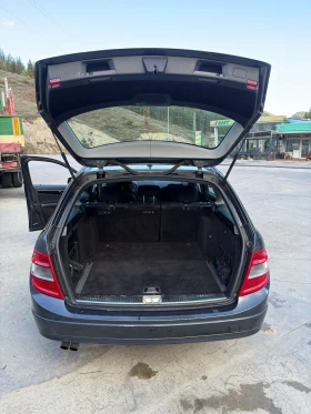 Mercedes-Benz C 200, снимка 11