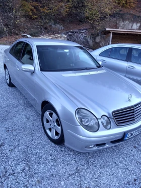 Mercedes-Benz E 220, снимка 2