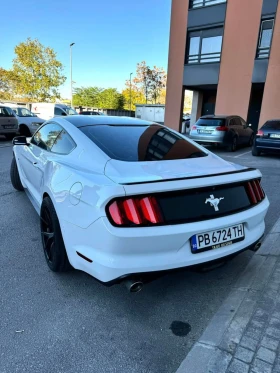 Ford Mustang Топ състояние 3.7л, снимка 4