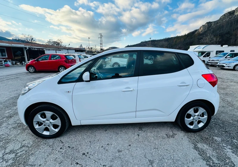 Kia Venga 1.4i УНИКАТ, снимка 6 - Автомобили и джипове - 48327181