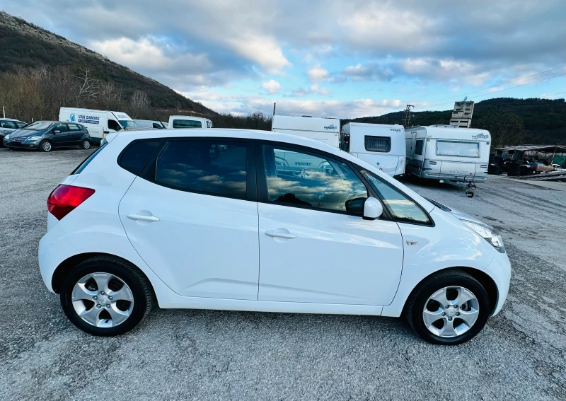 Kia Venga 1.4i УНИКАТ, снимка 2 - Автомобили и джипове - 48327181