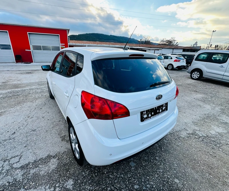 Kia Venga 1.4i УНИКАТ, снимка 5 - Автомобили и джипове - 48327181