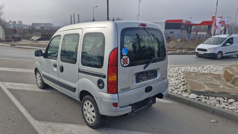 Renault Kangoo 1.5 dci Климатик Рампа за Инвалиди, снимка 3 - Автомобили и джипове - 48343774