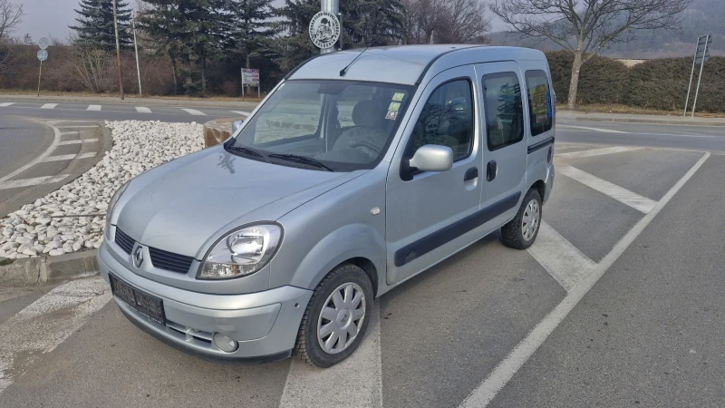 Renault Kangoo 1.5 dci Климатик Рампа за Инвалиди, снимка 1 - Автомобили и джипове - 48343774