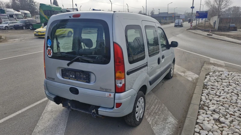 Renault Kangoo 1.5 dci Климатик Рампа за Инвалиди, снимка 10 - Автомобили и джипове - 48343774