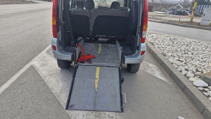 Renault Kangoo 1.5 dci Климатик Рампа за Инвалиди, снимка 9 - Автомобили и джипове - 48343774