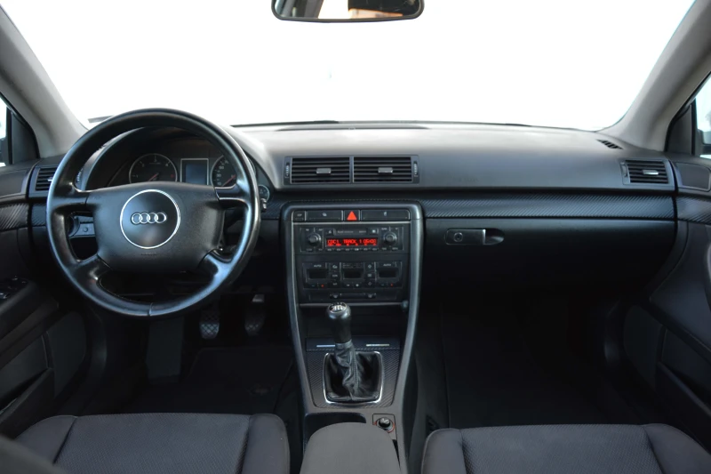 Audi A4 1.9 TDI 131к.с с винетка, гражданска и преглед, снимка 12 - Автомобили и джипове - 48393872