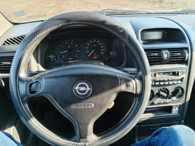 Opel Astra 1.4, снимка 7 - Автомобили и джипове - 48892395