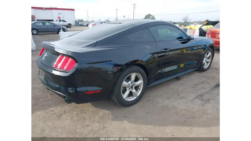 Ford Mustang 3.7 V6* ПЪЛНА СЕРВИЗНА ИСТОРИЯ!, снимка 4 - Автомобили и джипове - 49095465