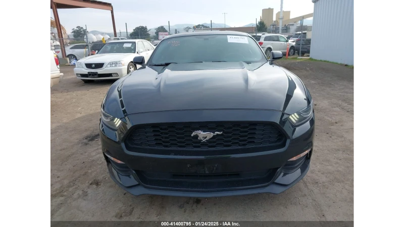 Ford Mustang 3.7 V6* ПЪЛНА СЕРВИЗНА ИСТОРИЯ!, снимка 2 - Автомобили и джипове - 49095465