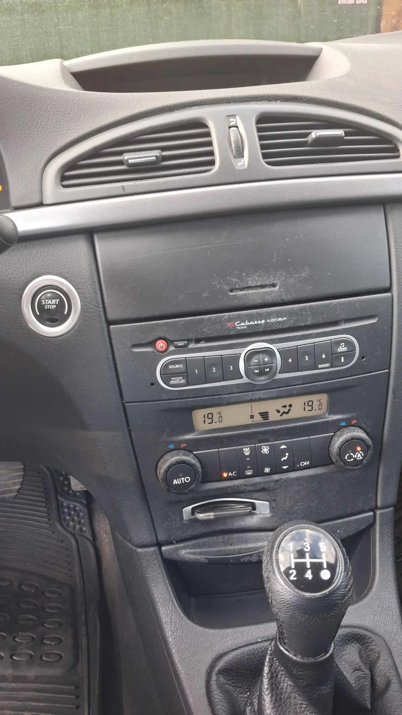 Renault Laguna II, снимка 8 - Автомобили и джипове - 52055437