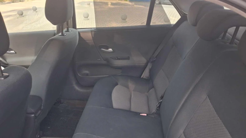 Renault Laguna II, снимка 10 - Автомобили и джипове - 52055437